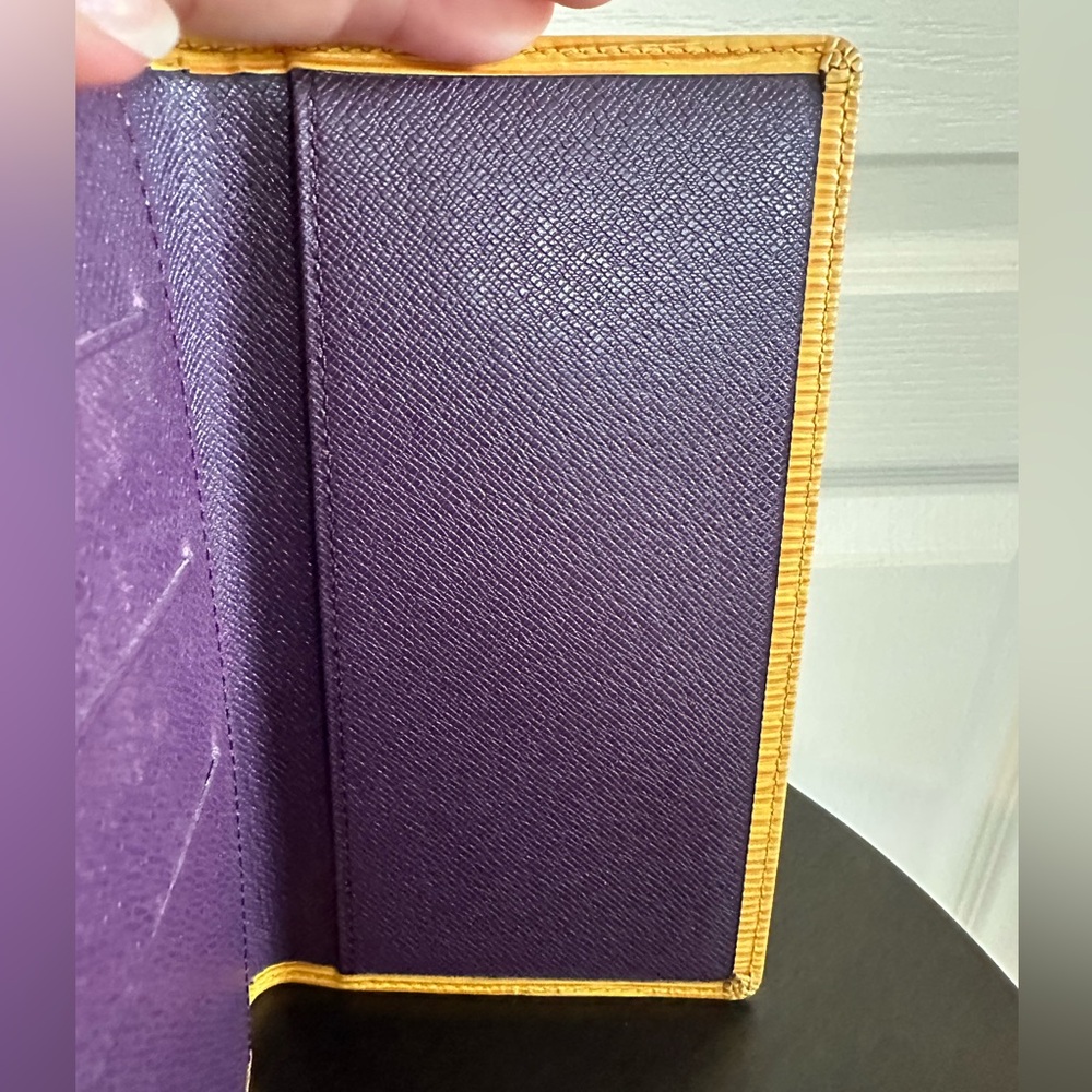 Louis Vuitton Tassil Epi Leather Long Wallet / Checkbook Cover – Authentic – EUC - Picture 9 of 14